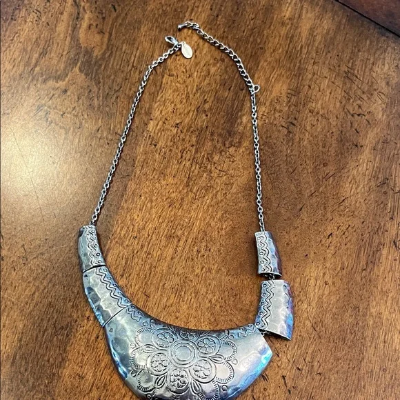 Chico's Silver Floral Engraved Necklace - Picture 5 of 11